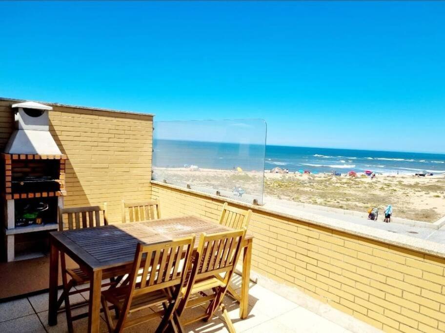 شقة Beach House لافرا المظهر الخارجي الصورة